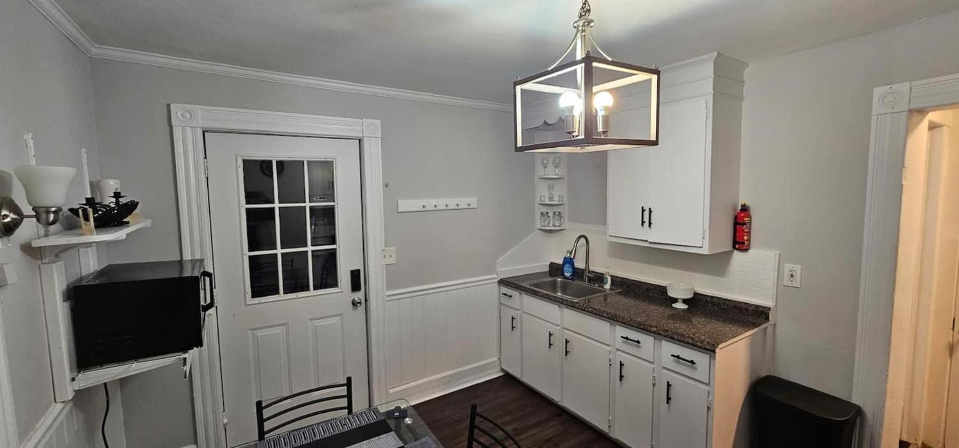 Private Apt In Middletown-Wesleyan Экстерьер фото